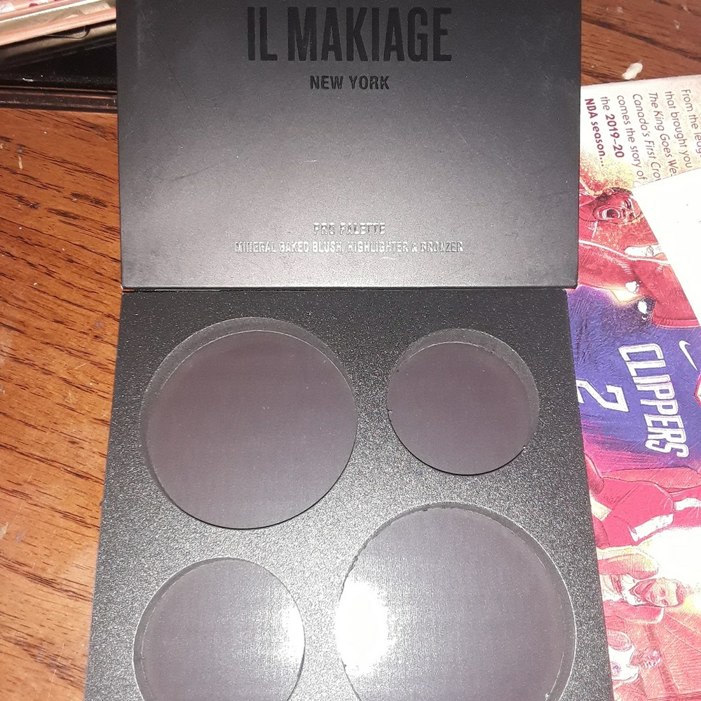 Ilmakiage Pro Z Palette